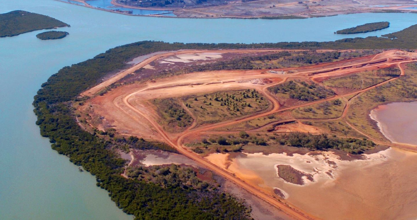 Wiggins Island Coal Export Terminal sets new standards in limiting coal dust emissions, addressing local health and environmental concerns.