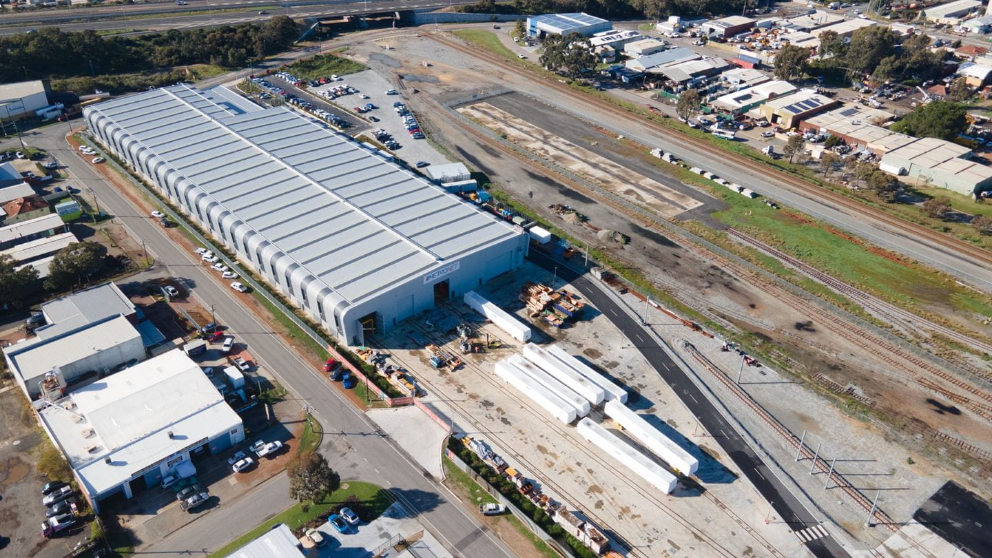 At 400,000 metres squared, Bellevue is the largest Electric Multiple Unit and Diesel Multiple Unit depot in Western Australia.