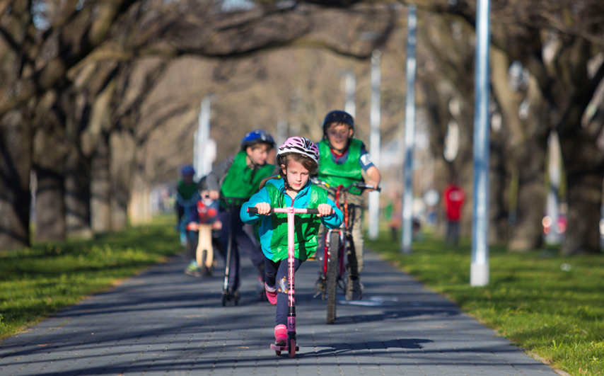 Christchurch’s Major Cycle Routes were designed to provide an increased level of cycle safety and encourage more road users to get on their bikes. Aurecon was appointed as a sub-consultant for the project.