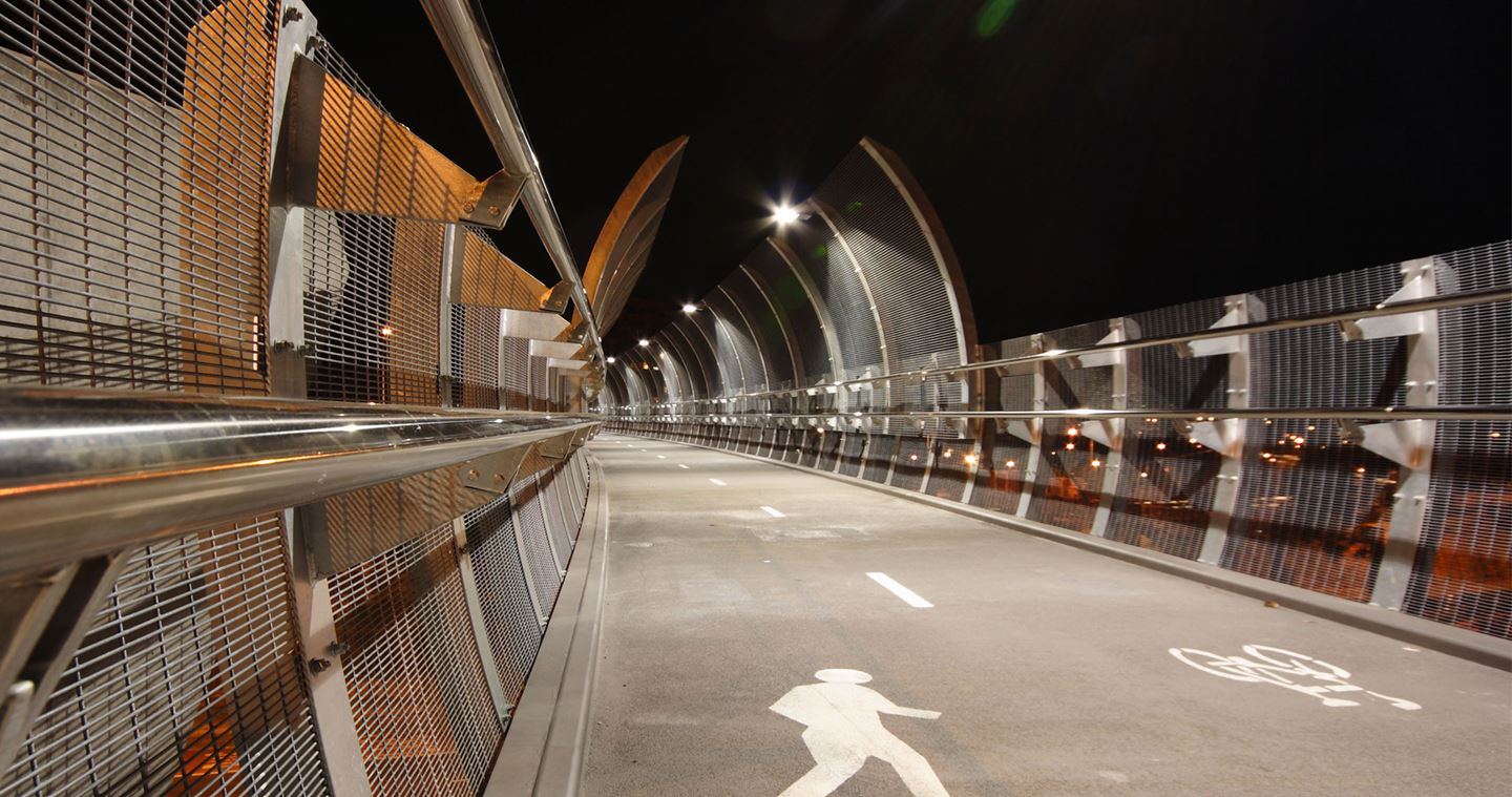 The Falcon Street Pedestrian Bridge provides safe and effective cyclist movements from the traffic flows.