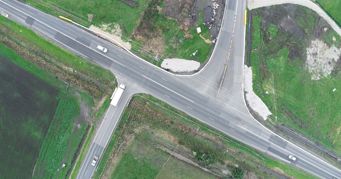 Aerial view of the intersection under construction at the Healesville-Koo Wee Rup (South) road upgrade project.