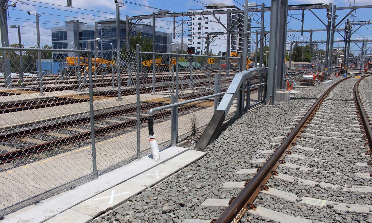 Clash detection and coordination removed potential incompatible interactions between infrastructure and services in the geographically constrained brownfield site.