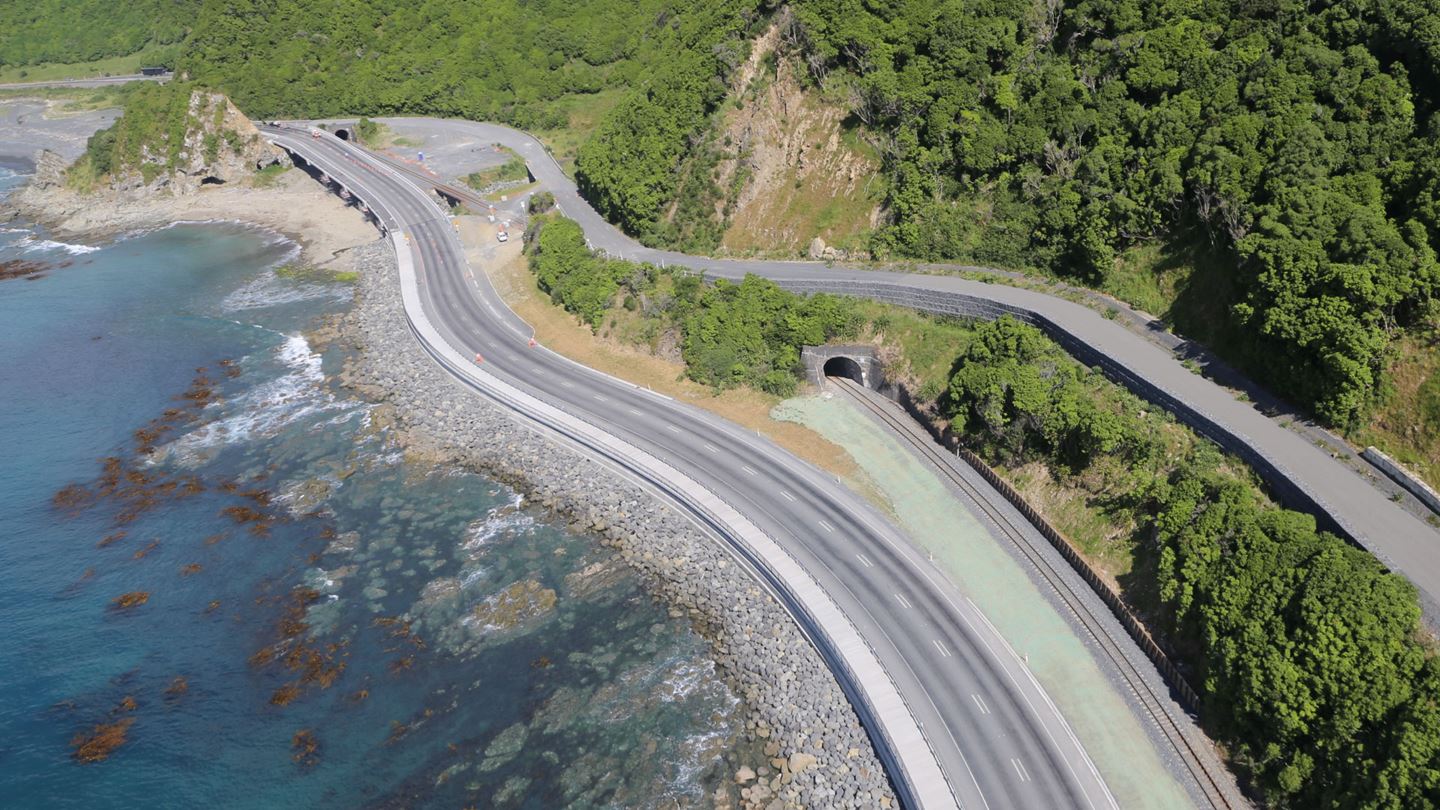 Aurecon designed a high-risk section of the road near Peketa south of Kaikōura with the long-term resilience of the road and rail network was in mind.
