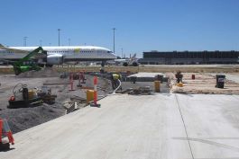 Melbourne Airport expands
