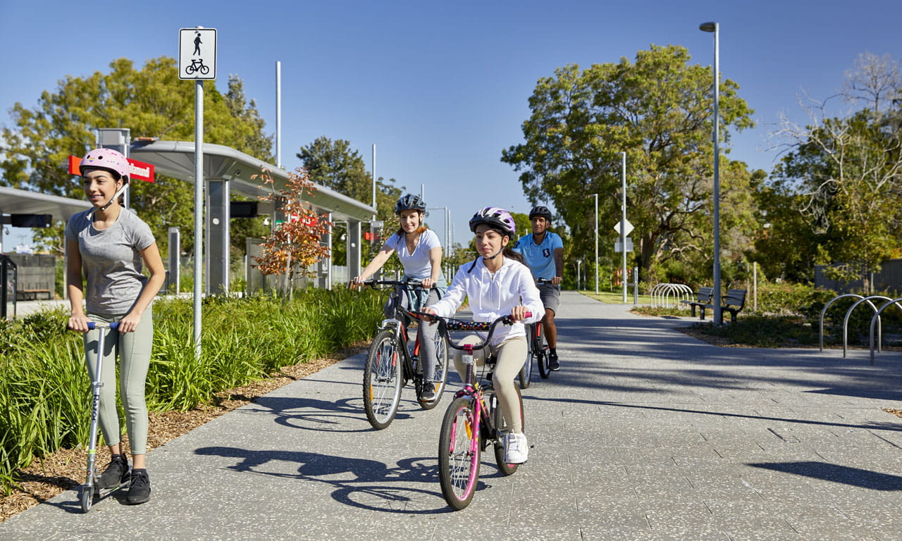 The light rail track shared a pedestrian and bike riding path known as the Active Transport Link in Western Sydney University campus, Rydalmere.
