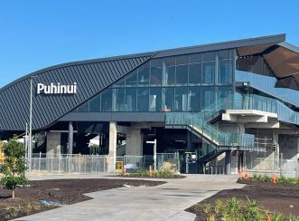 The Puhinui Station design aimed to achieve seamless and direct connectivity modes to reduce the hassle factor of interchanging large lifts and escalators.