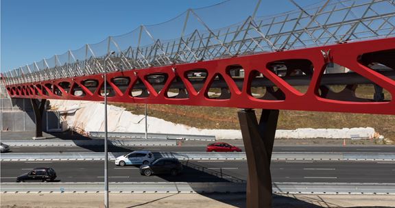 Tirohanga Whānui Bridge ensures bridge users safety for Auckland community.