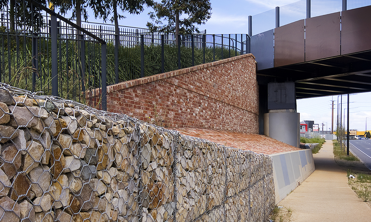 The Torrens Road to Torrens River Project, also known as T2T, forms a crucial part of the north-south corridor.