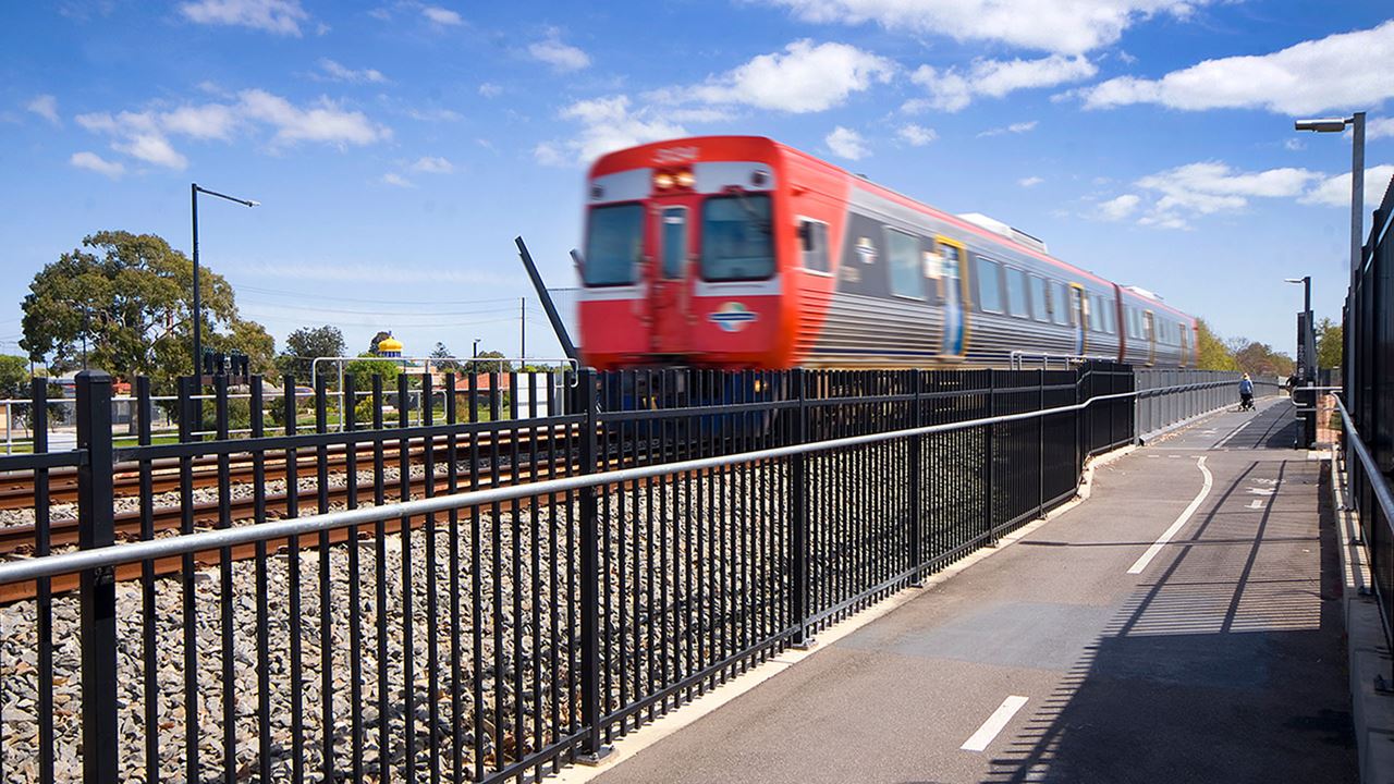 Aurecon worked closely with project partners to improve transport outcomes such as an overpass of the Outer Harbor rail line.