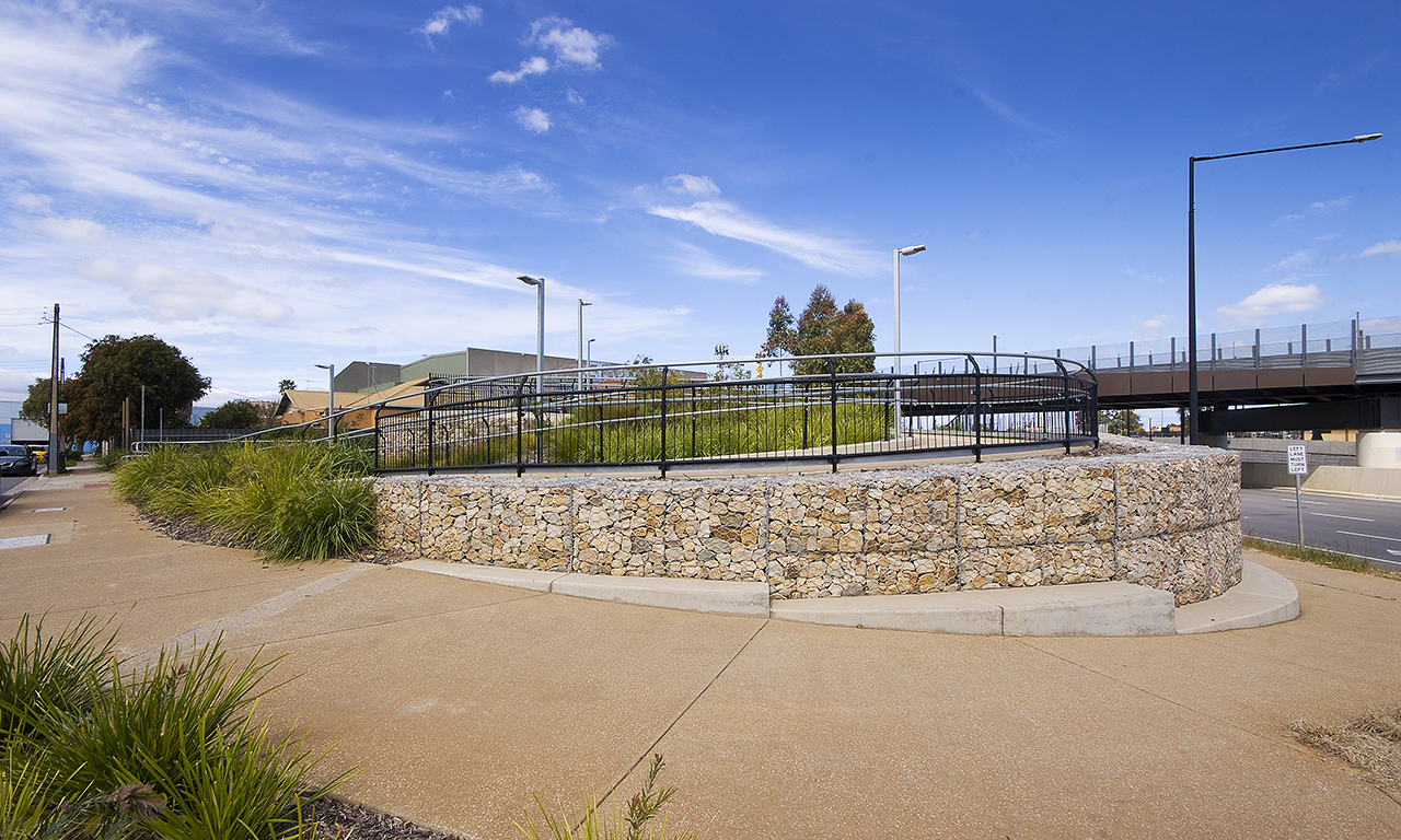 Torrens Road to Torrens River Project, also known as T2T included improved cycling and pedestrian facilities, landscaping and noise barriers (where required).