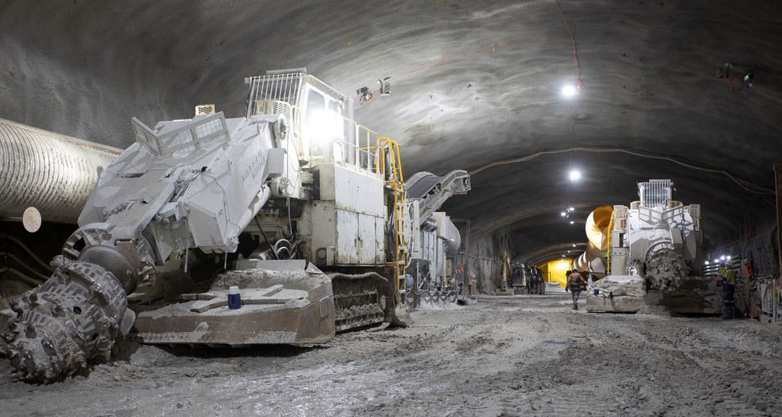 Optimisation of road alignment and innovative tunnel support design allowed the Jacobs and Aurecon designers to increase the number of exit lanes.