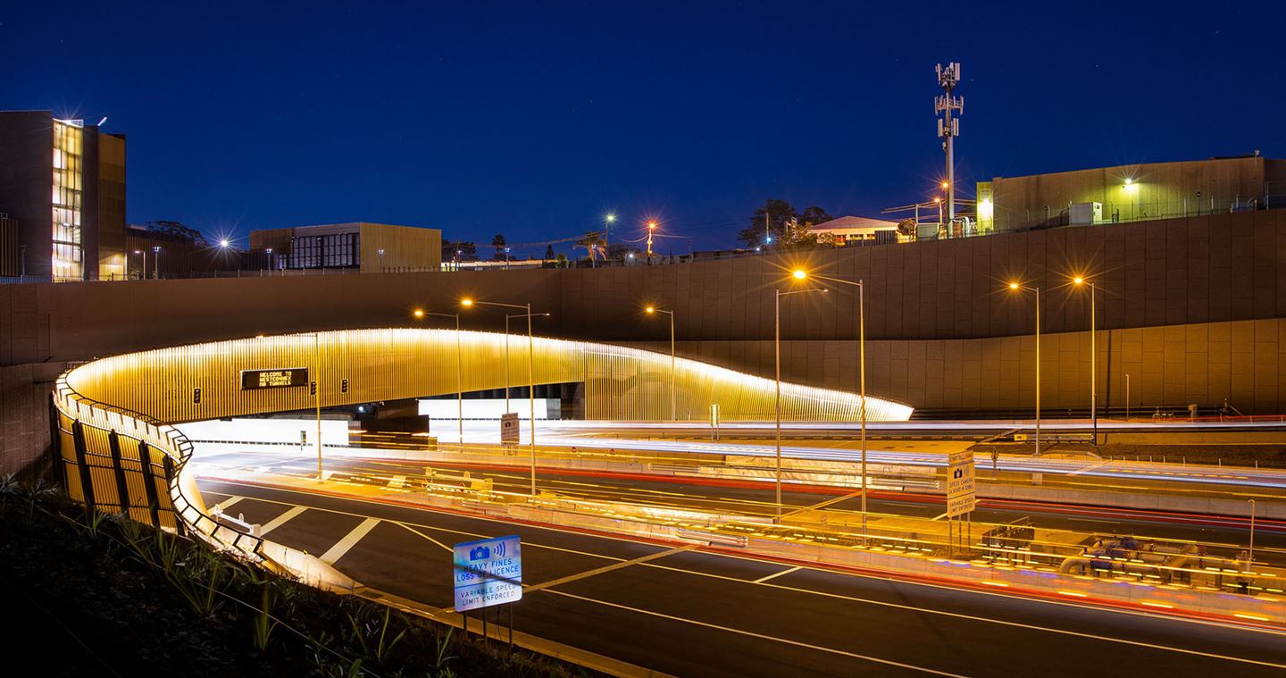 WestConnex M8 delivers safer connections to communities, and more efficient travel times for freight and cars.
