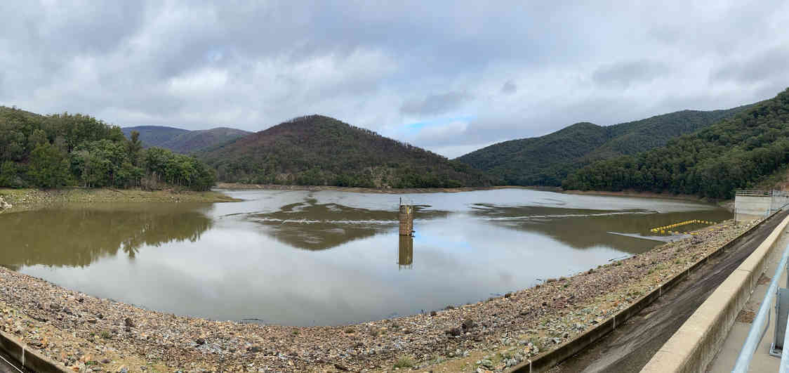View of the Dungowan Dam. Along with the knowledge and experience of Water Infrastructure NSW, the joint venture between Aurecon and KBR is providing additional expertise, technical sophistication and capacity to oversee the delivery of multiple major projects.